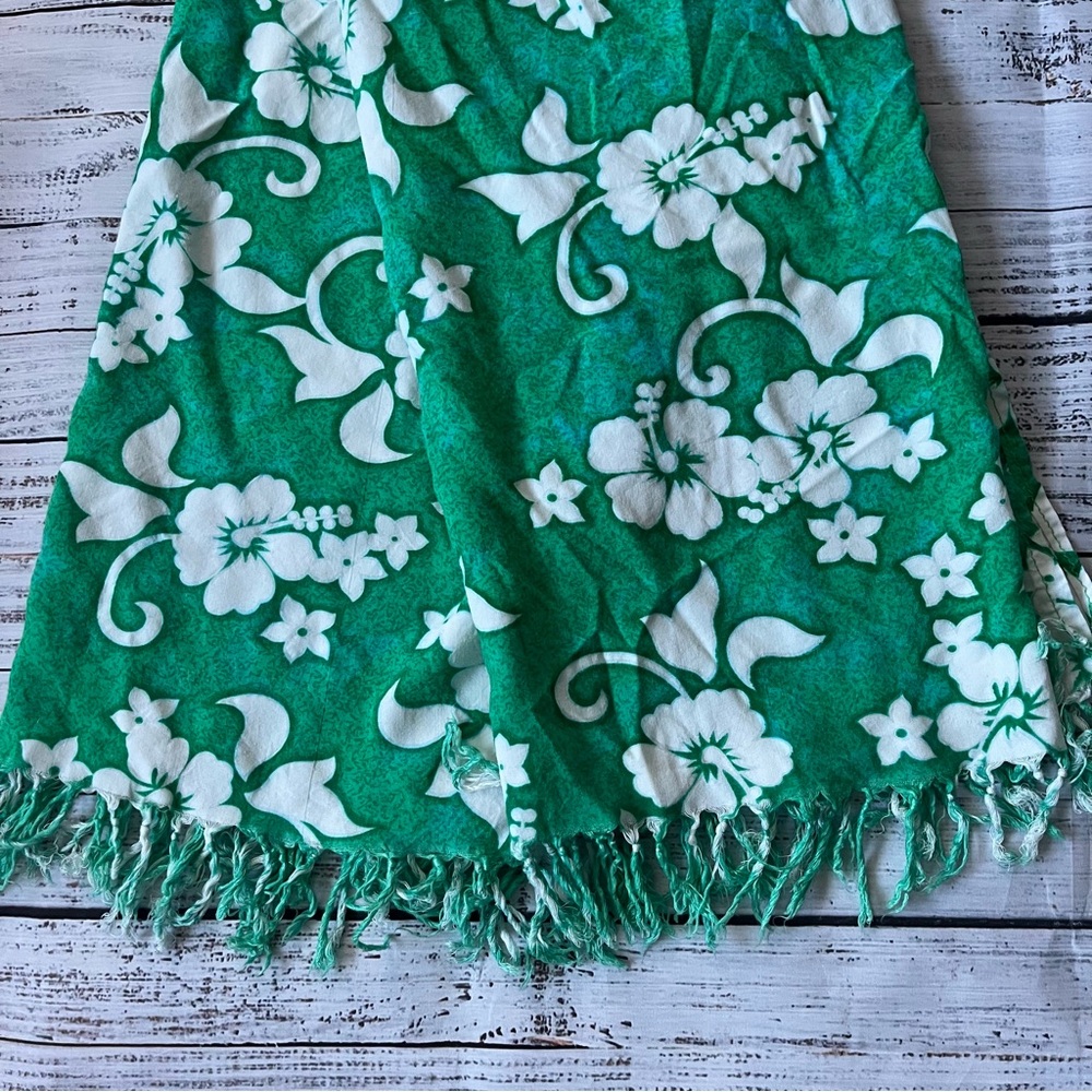 KOKO KNOT Swim Coverup Sarong Hibiscus Green White Tropical Floral Beach OS